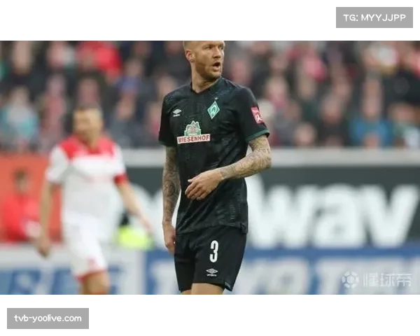 镜头聚焦：霍芬海姆后卫福格特一次门线前的关键解围后振臂怒吼